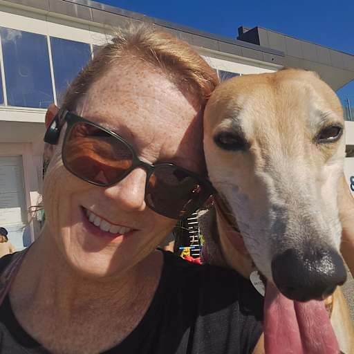Profile image for pet sitter Rhonda