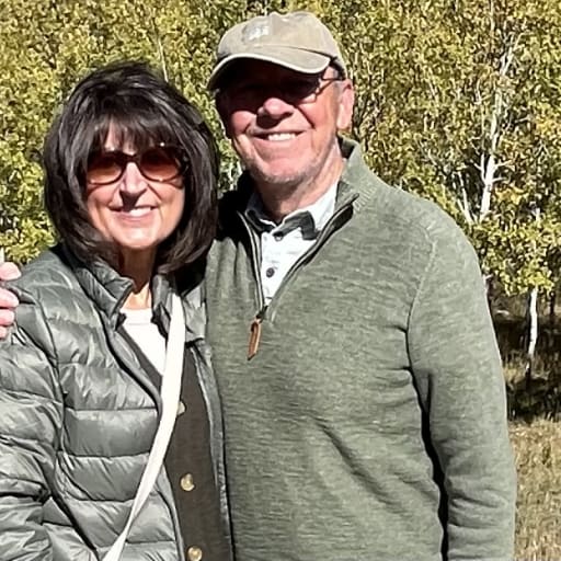 Profile image for pet sitters Lindsey & Michael