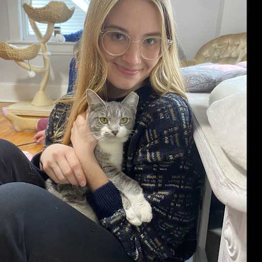 Profile image for pet sitter Juliann