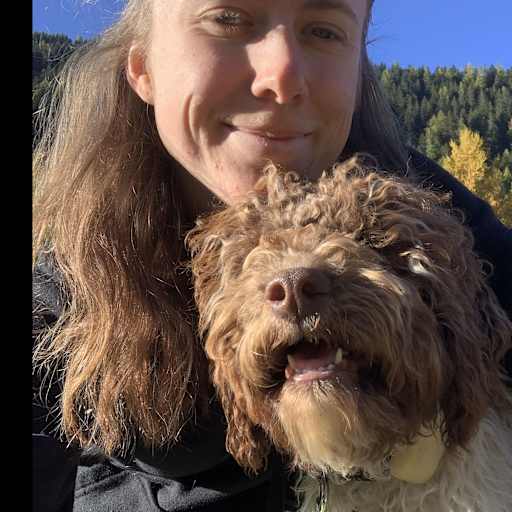 Profile image for pet sitter Rhea