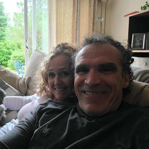 Profile image for pet sitters Lisa & Filippo