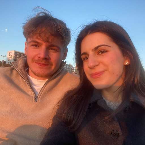 Profile image for pet sitters Júlia & James