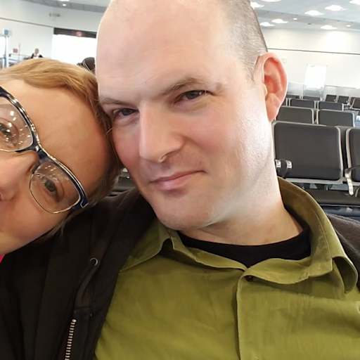 Profile image for pet sitters Eliza & Joe