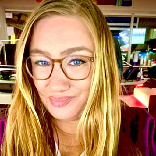 Profile image for pet sitter Dawn