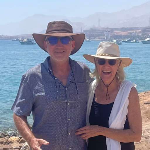 Profile image for pet sitters Debra & Garry