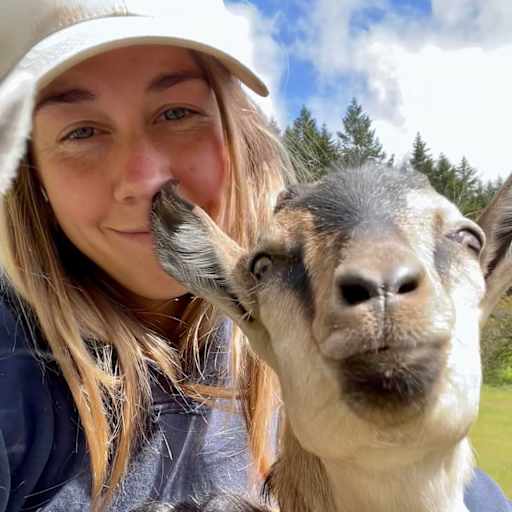 Profile image for pet sitter Kali