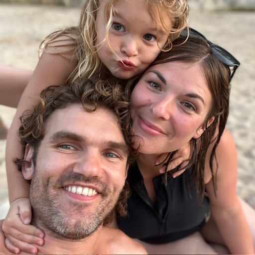 Profile image for pet sitters Laura & Wesley