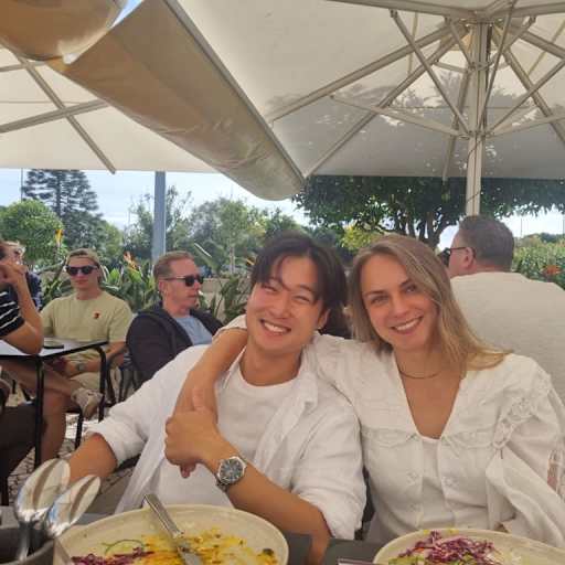 Profile image for pet sitters Eric & Maria