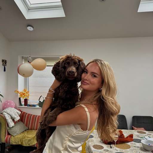 Profile image for pet sitter Keren
