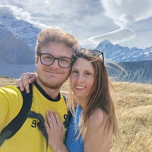 Profile image for pet sitters Sandra & Ivan