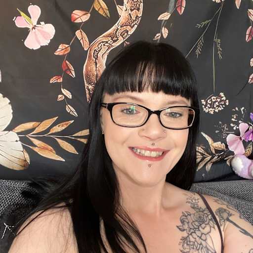 Profile image for pet sitter Emma