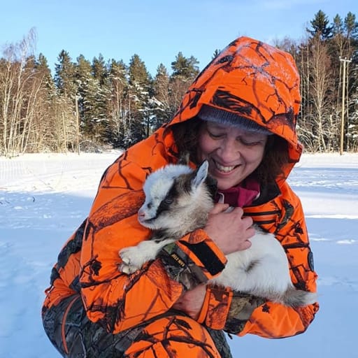 Profile image for pet sitter Mira