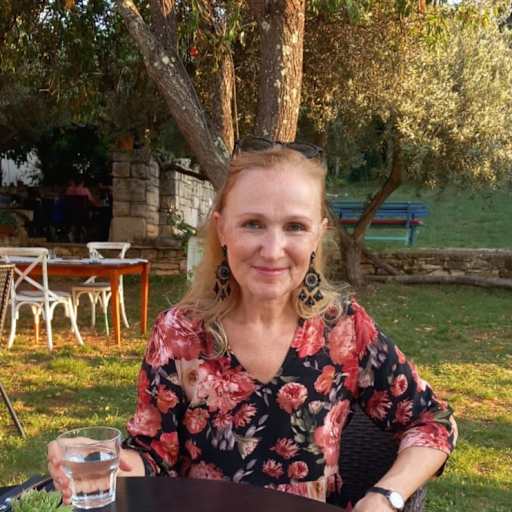 Profile image for pet sitter Barbara