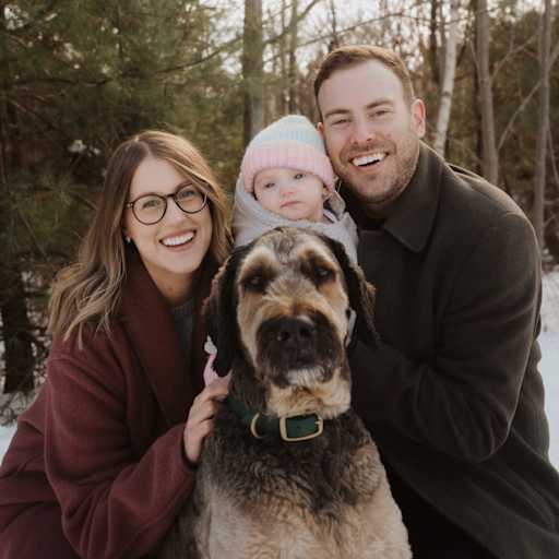 Profile image for pet sitters Alyssa & Will