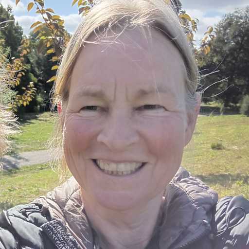 Profile image for pet sitter chris