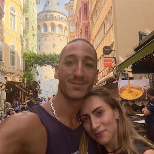 Profile image for pet sitters Romana & Hassan