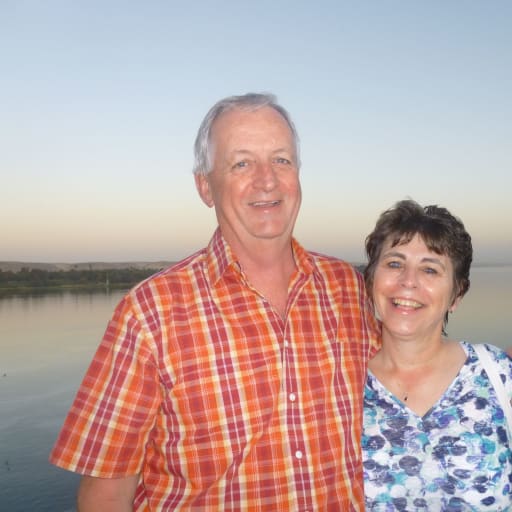 Profile image for pet sitters Evelyn & Andy