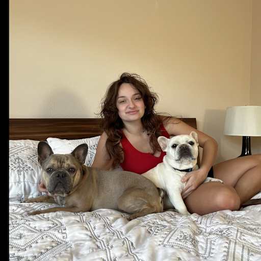 Profile image for pet sitter Kylie