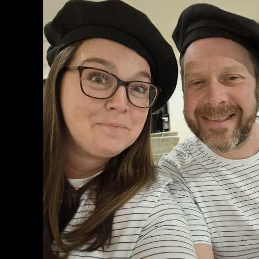 Profile image for pet sitters stacy & Paul