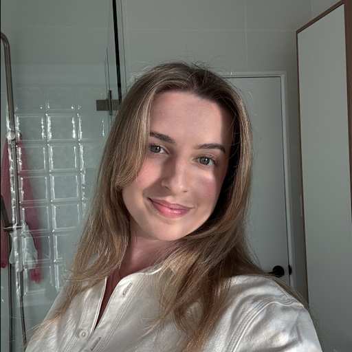 Profile image for pet sitter Alita