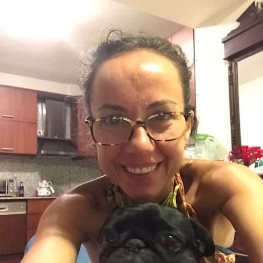 Profile image for pet sitter emine arzu