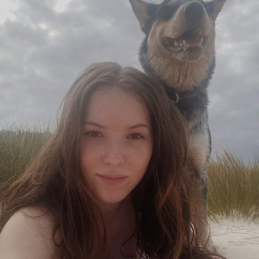 Profile image for pet sitter Lily