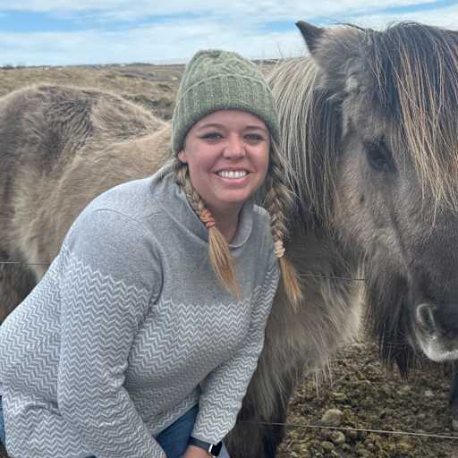 Profile image for pet sitter Kacey