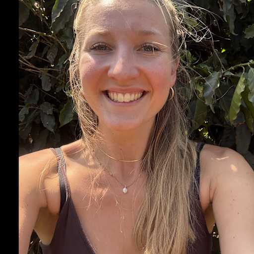 Profile image for pet sitter Annick