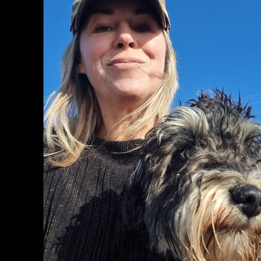 Profile image for pet sitter Janine
