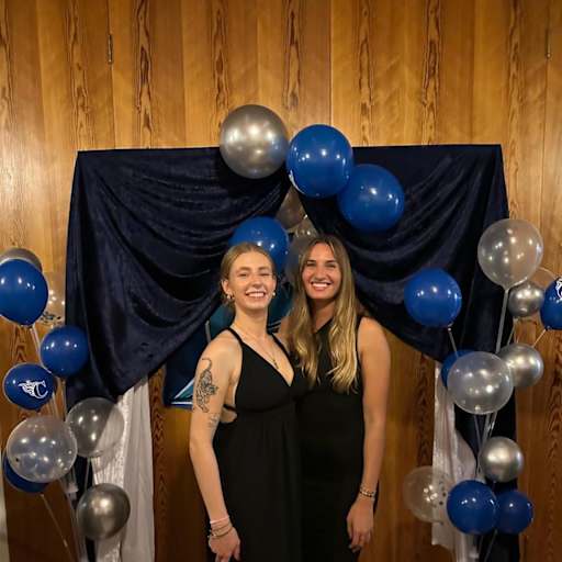 Profile image for pet sitters Anna & Stefanie 