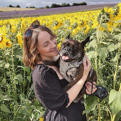 Profile image for pet sitter Roxanne