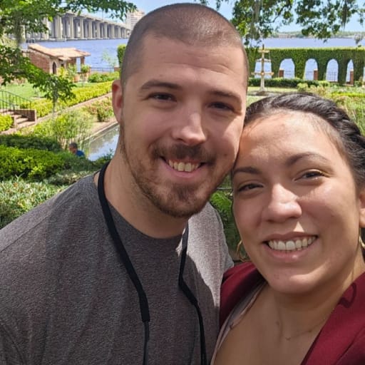 Profile image for pet sitters Kyle & Yesenia 