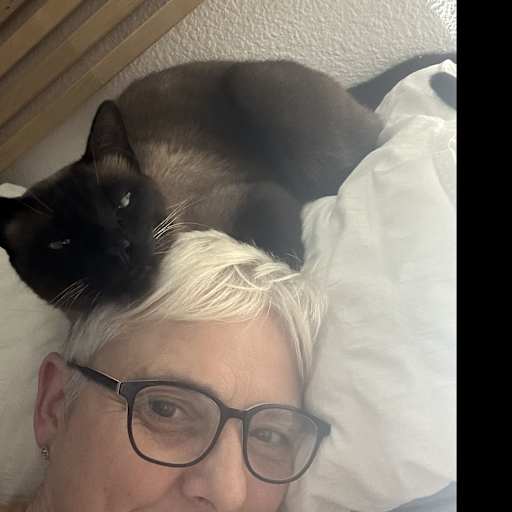 Profile image for pet sitters Joanne & Ronald