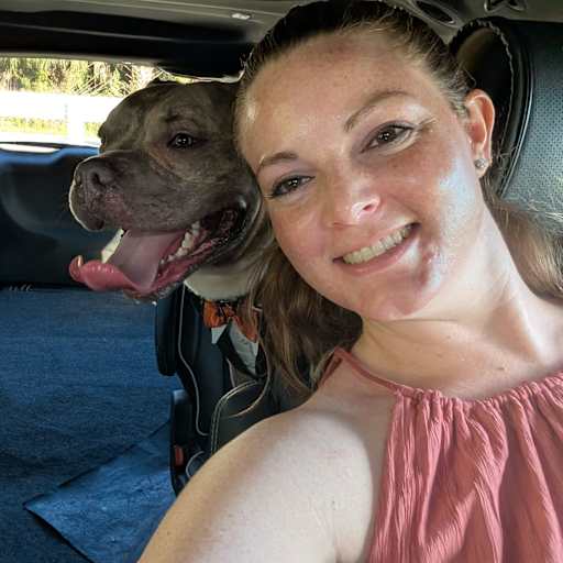 Profile image for pet sitter Cyndi