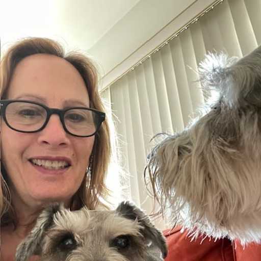 Profile image for pet sitter Lesley