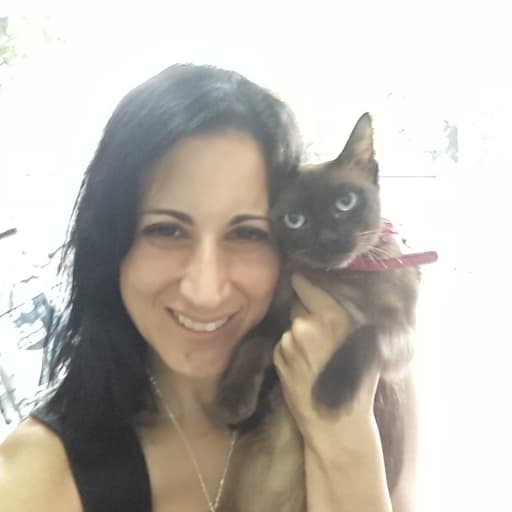 Profile image for pet sitter Alia