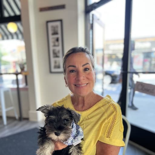 Profile image for pet sitter Robin