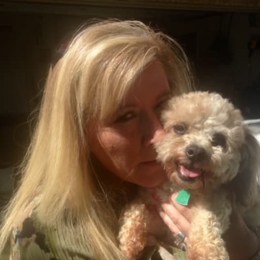 Profile image for pet sitter Sharon