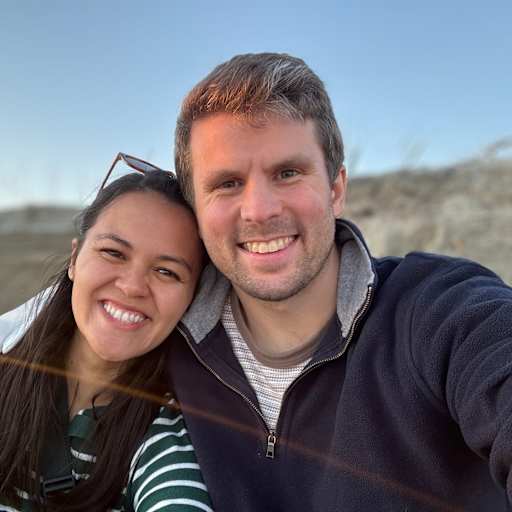 Profile image for pet sitters Lindsay & Jared