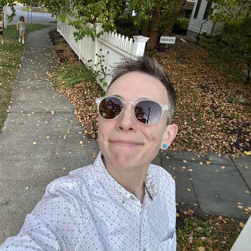 Profile image for pet sitter Arrow