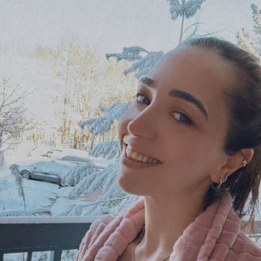 Profile image for pet sitter Duygu