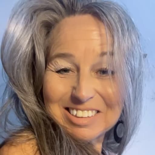 Profile image for pet sitter Yvonne