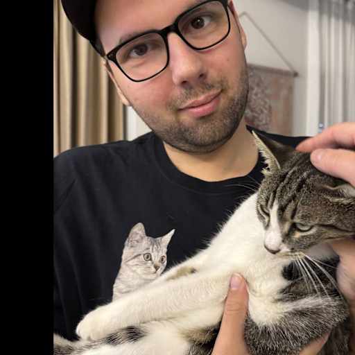 Profile image for pet sitters Rei & Elida