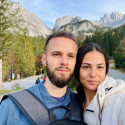 Profile image for pet sitters Silvan & Emine Eslem