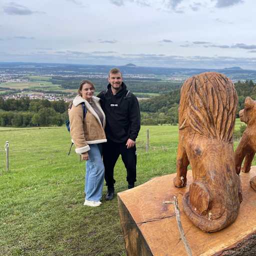 Profile image for pet sitters Jakob & Vivien