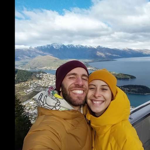 Profile image for pet sitters Camila & Julien
