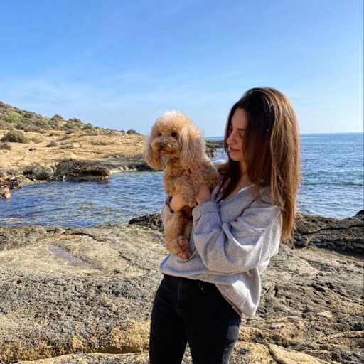 Profile image for pet sitter Sara