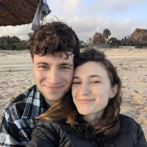 Profile image for pet sitters Elisa & Loan