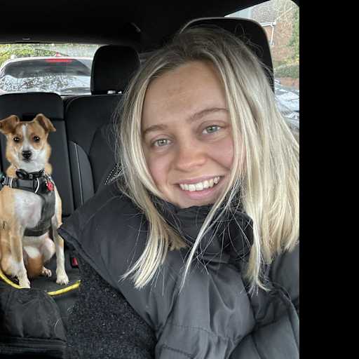 Profile image for pet sitter Aimee