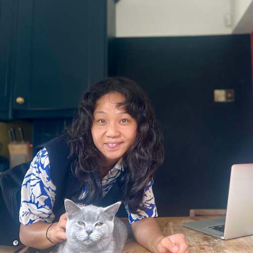 Profile image for pet sitter Saori